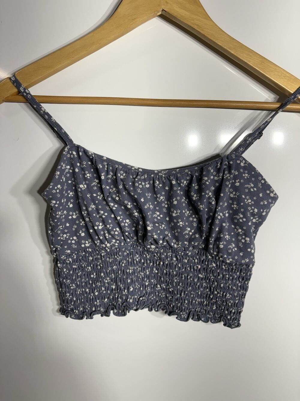 Hollister Gray Smocked Ruffled Crop Camisole Women’s Size Medium